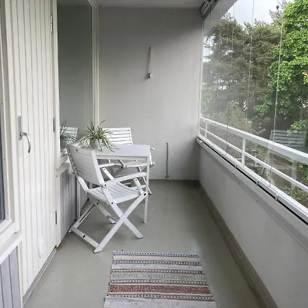 Tapiola Hill 2 Bedroom And 1 Living With Private Parking Апартаменты Эспоо